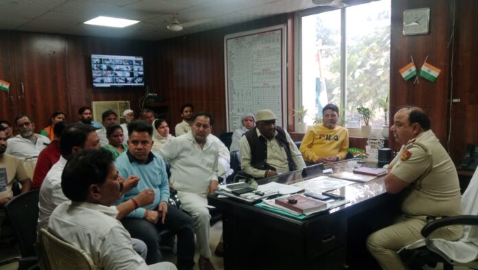 Pandav Nagar Meeting, East Delhi Police, SHO Yogendra Kumar Meena
